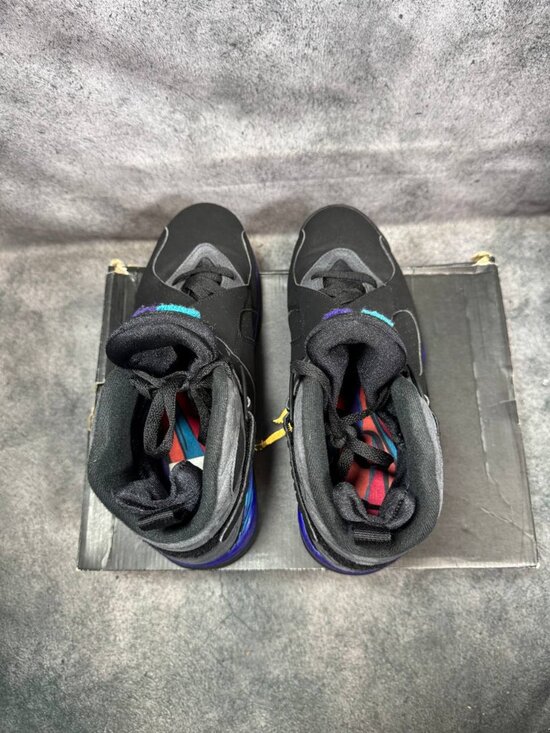 Size 10 | Jordan 8 Aqua With Box | Pre-Owned main image 5